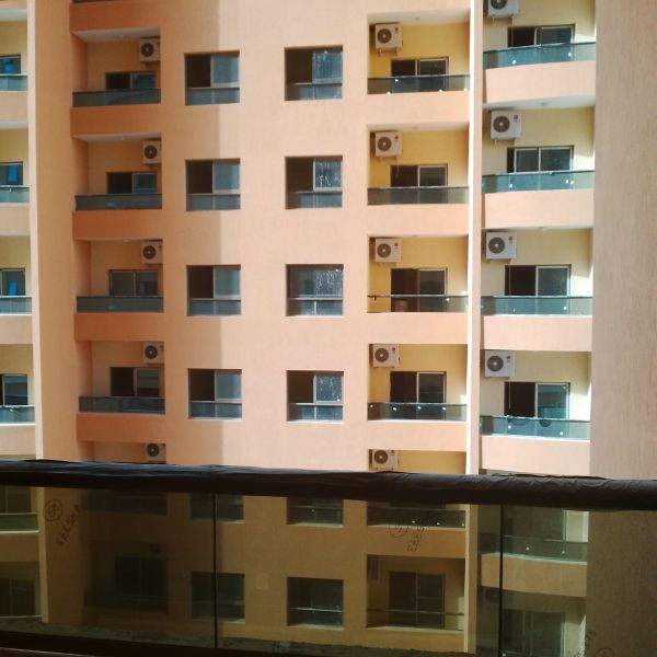 EmiratesCity-Ajman-ParadiseLakes-B6Tower-BalconyView4