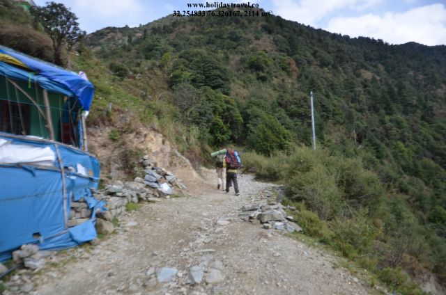 GhaluTemple_StartOfTriundTrek