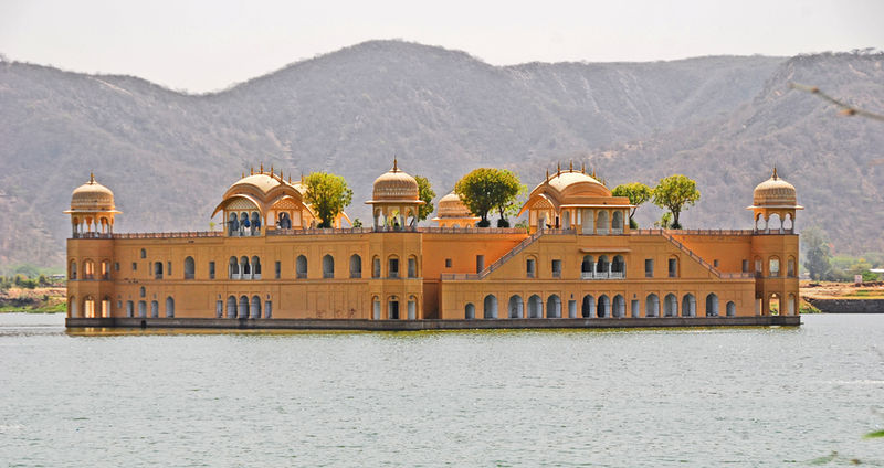 JALMAHAL.jpg